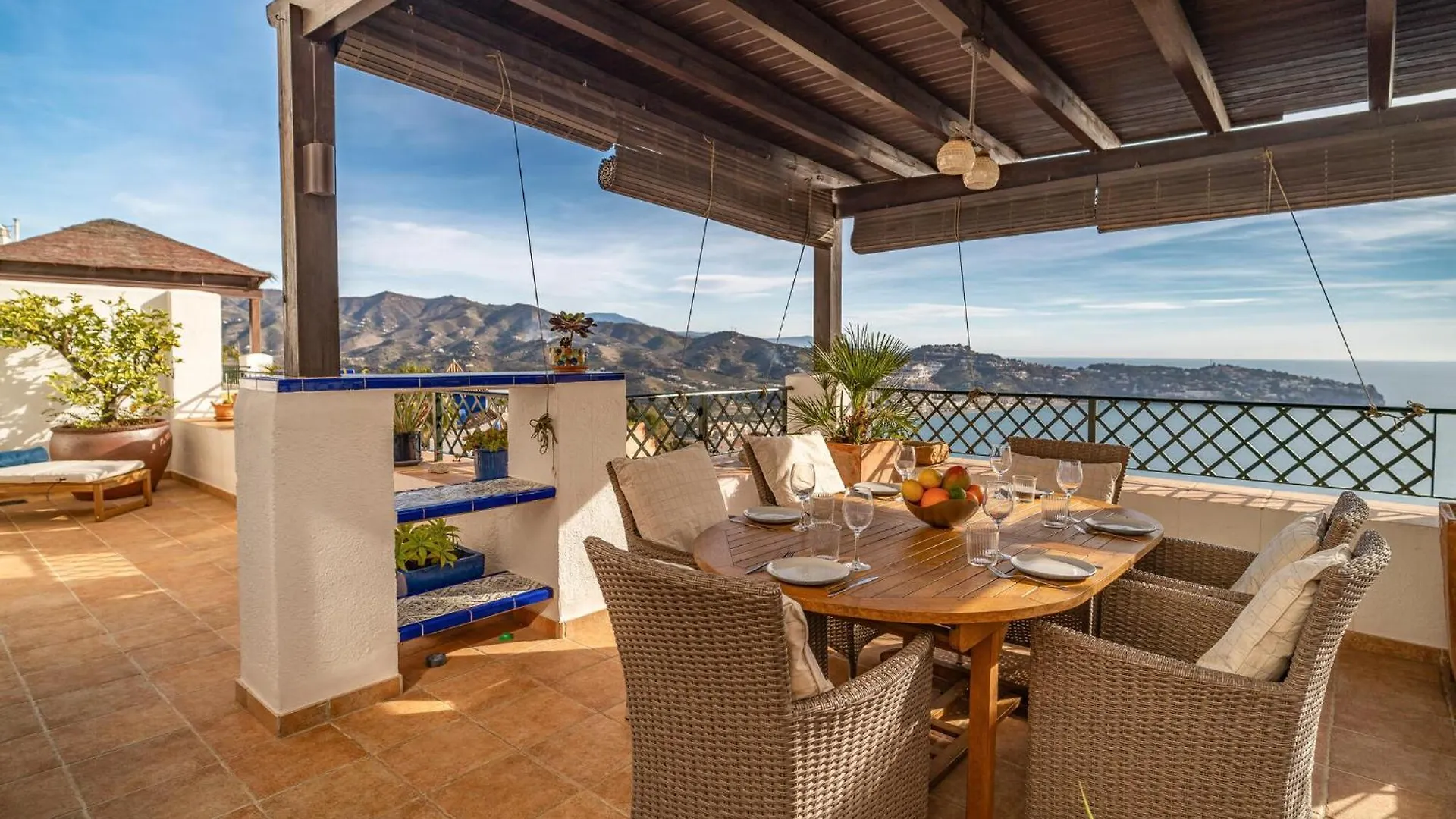 Awesome Home In Almunecar With Wifi